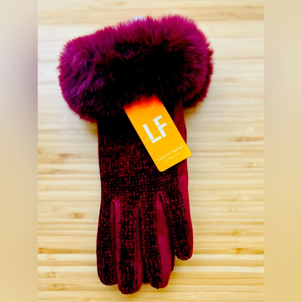 NEW Burgundy chenille gloves with faux fur